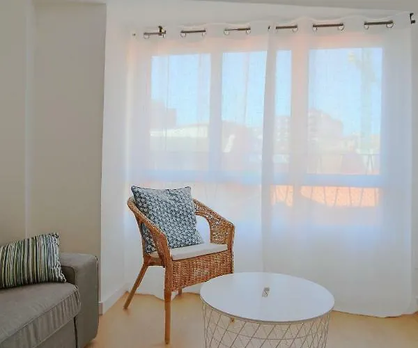 Centro Playa V Vut خيخون